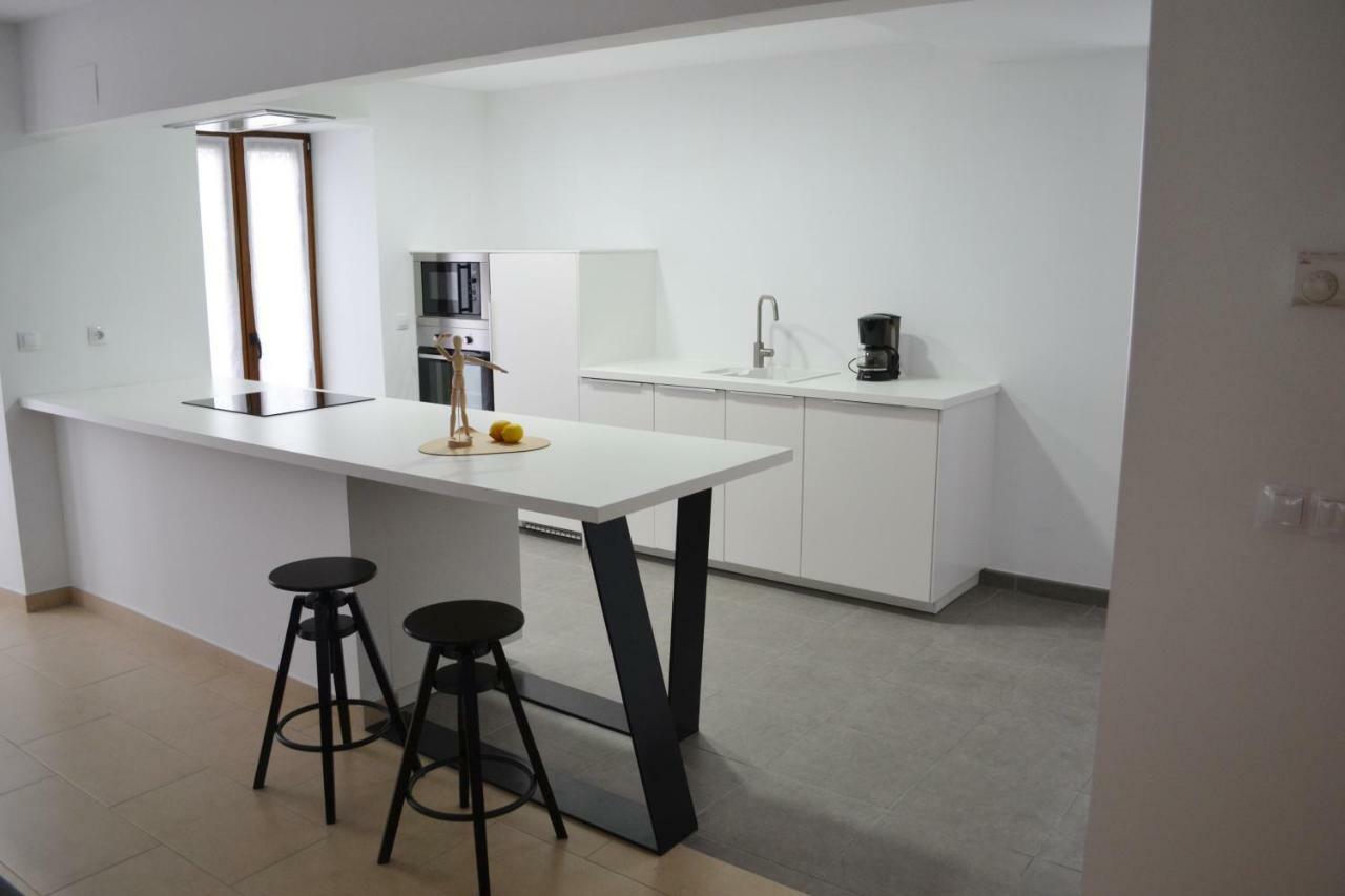 Ura Apartment Lesaka Luaran gambar